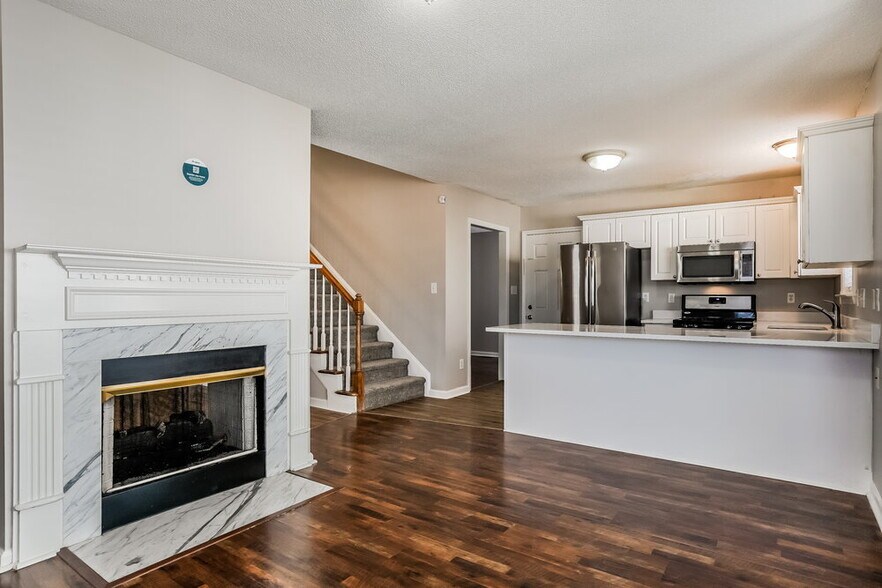 Building Photo - 4000 Mackinac Island Ln