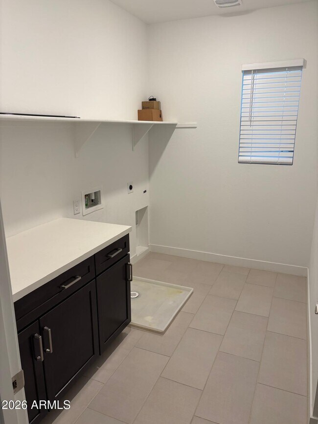 Building Photo - 7710 W Crabapple Dr