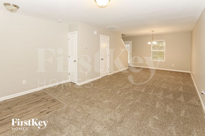 Building Photo - 5727 Natick Dr