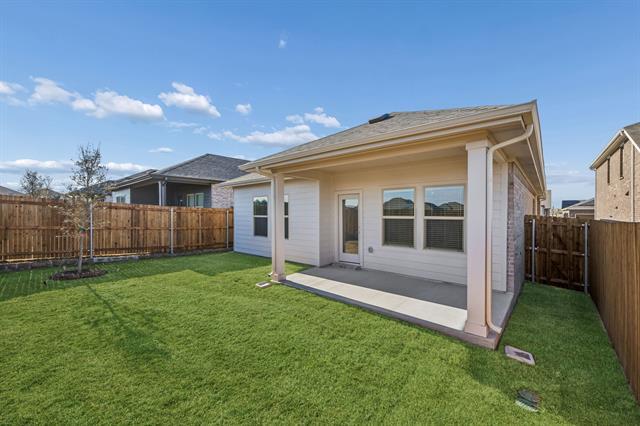 Building Photo - 805 Leavenworth Dr