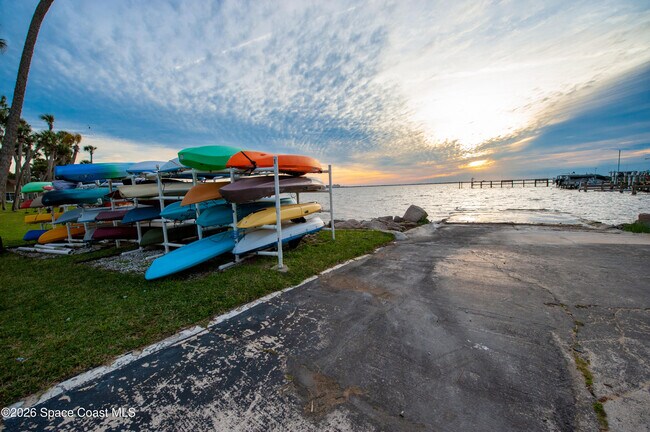 Building Photo - 230 Cape Shores Cir