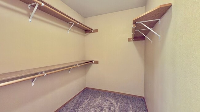 Building Photo - 3 Bedroom (Two Primary Suites) Floorplan i...