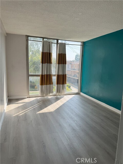 Building Photo - 805 Glenway Dr
