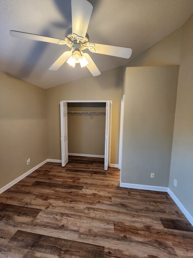 Building Photo - 6319 Sweetbay Dr