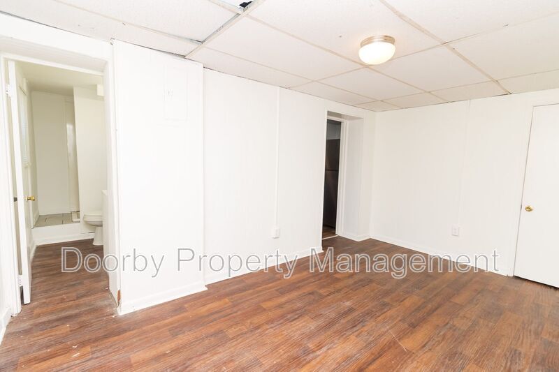 Building Photo - 15 Sawyer St