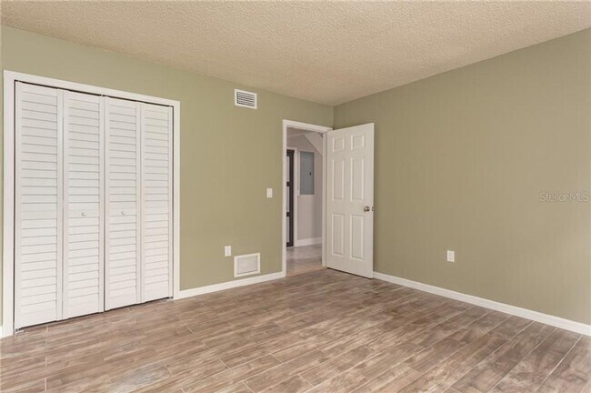Building Photo - FIRST MONTH FREE -  Beautiful remodeled 2 ...