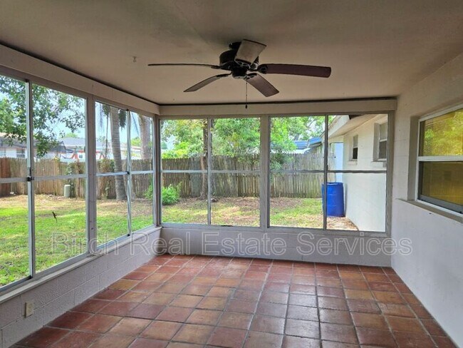 Building Photo - 7602 Cumber Dr
