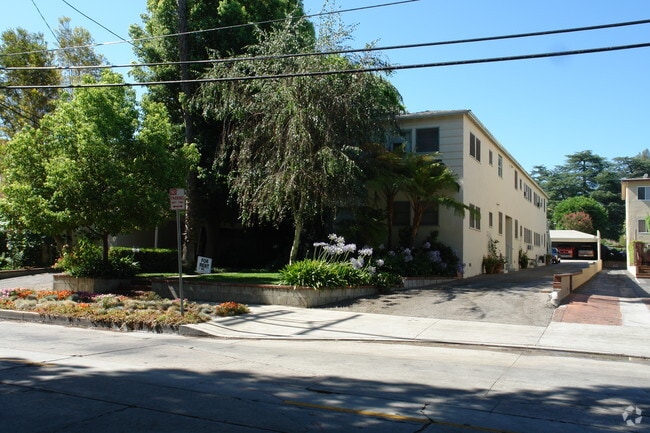 Building Photo - 14926 Dickens St