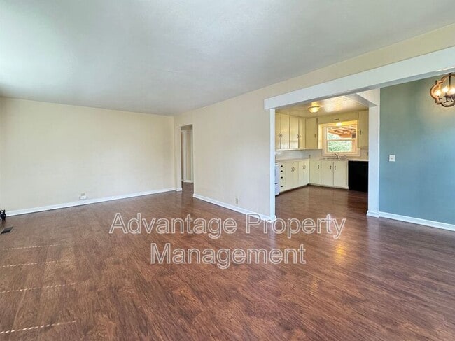 Building Photo - 2889 NW Gibson Hill Rd