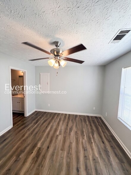 Building Photo - 1230 Creek View Ct