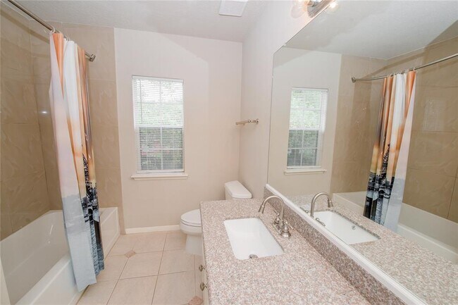 Building Photo - 3423 Hidden Creek Dr
