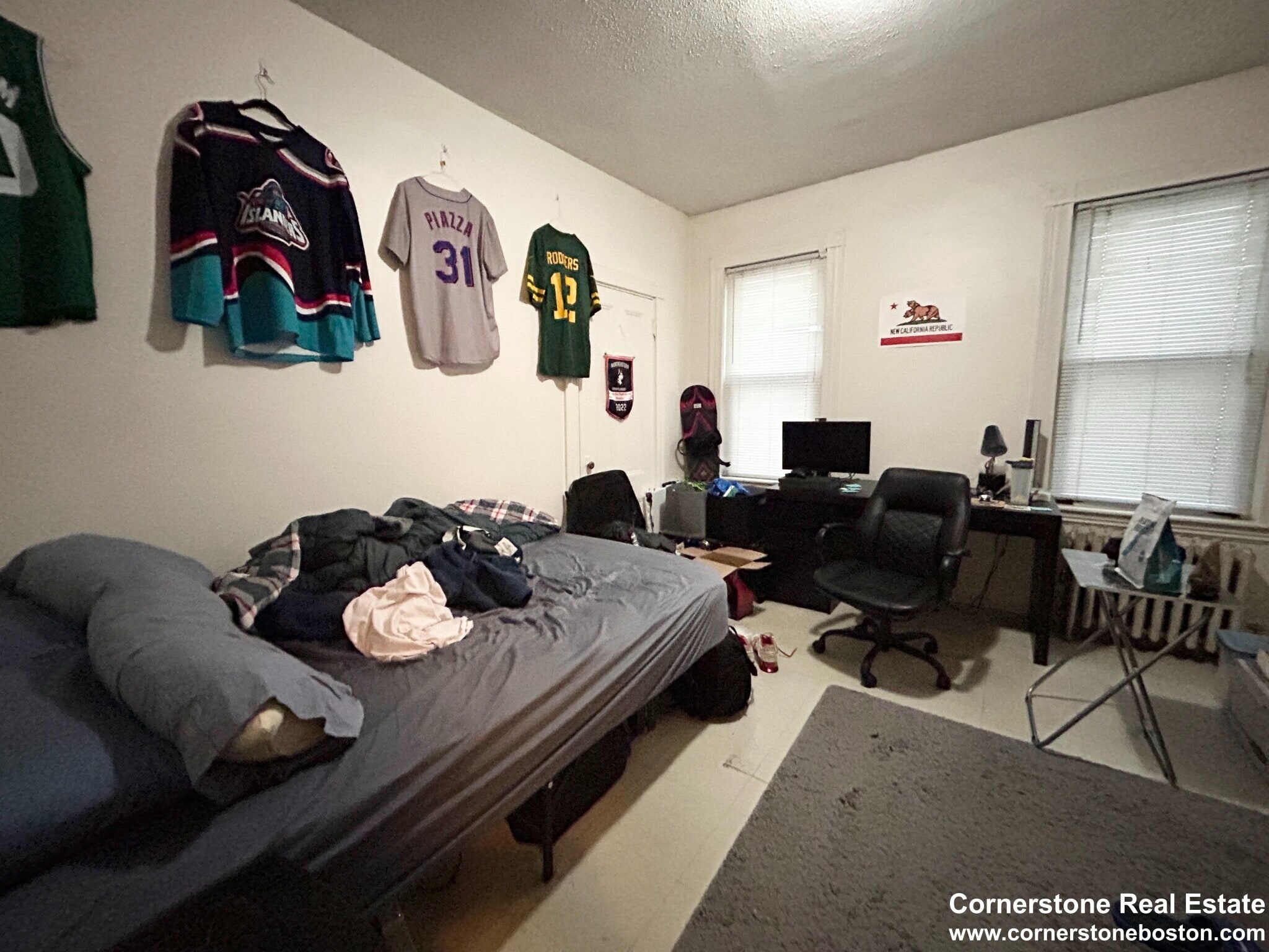 Building Photo - 55 Hillside St