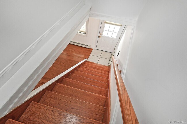 Building Photo - 33 Robin Ln