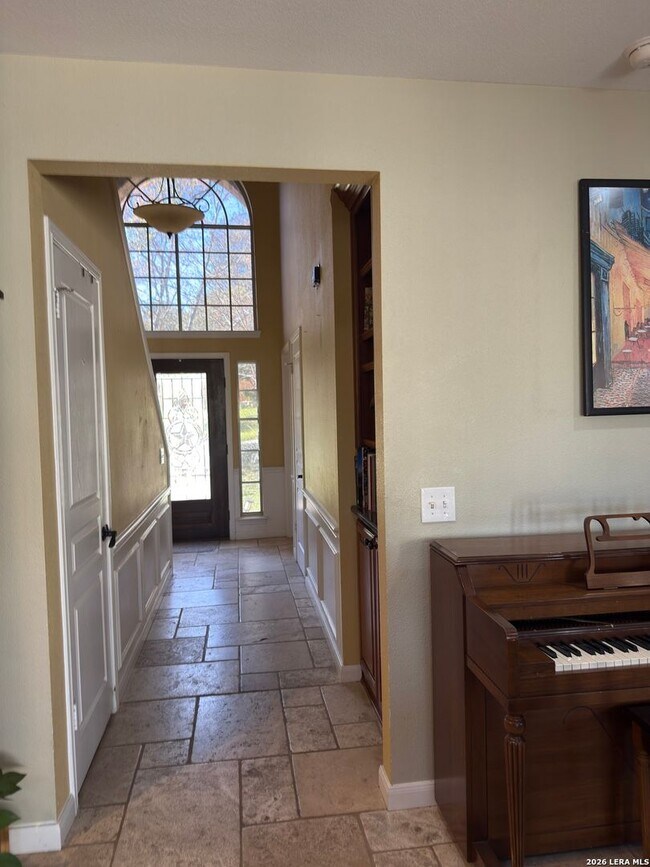 Building Photo - Spacious Fully Furnished Family Home with Heated Pool, Spa & Workshop in Arrowhead