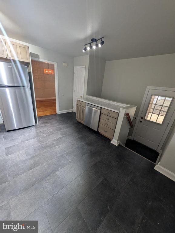 Building Photo - 20 Dale Ct