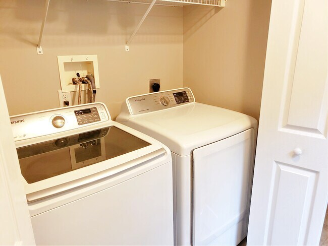 Building Photo - 13 Aldrich St