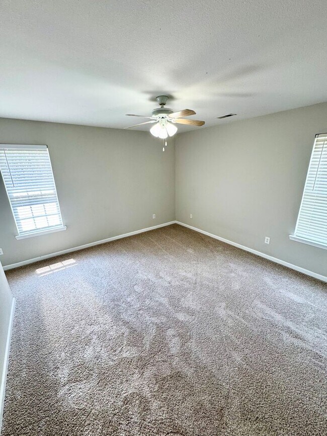 Building Photo - 9413 Thatcher Hall Ct