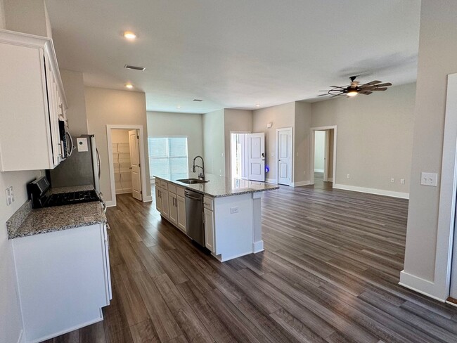 Building Photo - 456 Jones Homestead Rd