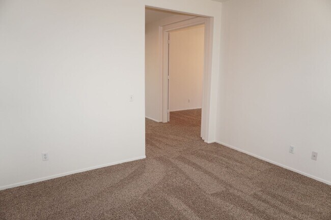 Building Photo - 14752 Eaglehead Mountain Dr