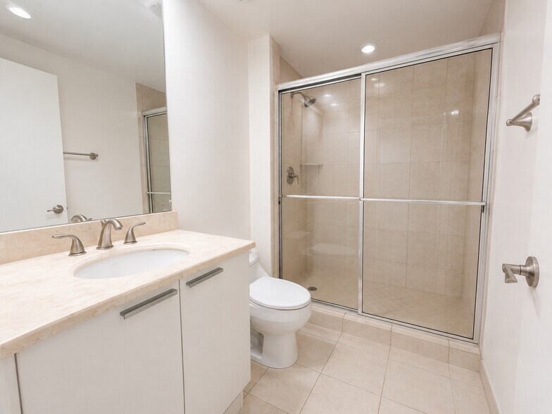 3rd Bathroom - 14951 Royal Oaks Ln