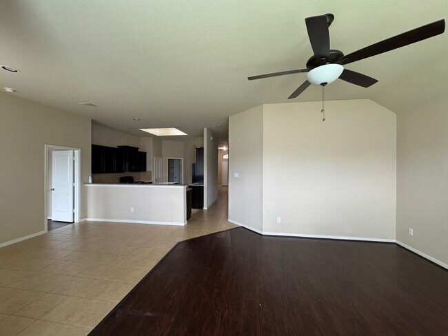 Building Photo - 19038 W Windhaven Terrace Trail