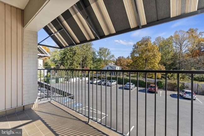 Building Photo - 6301 N Charles St