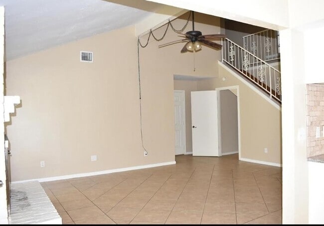 Building Photo - 3515 Hidden Pines Dr