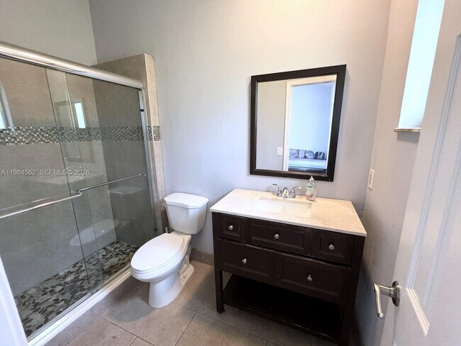 Building Photo - 1455 Holly Heights Dr