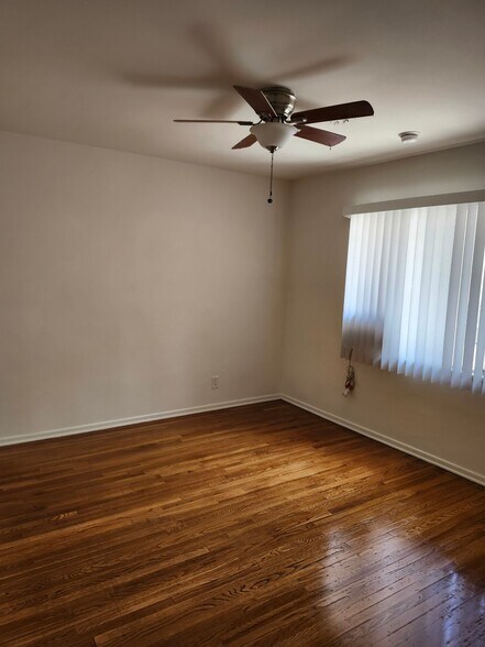 Building Photo - 1347 N Alta Vista Blvd