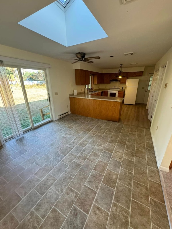 Building Photo - 268 Banning Rd