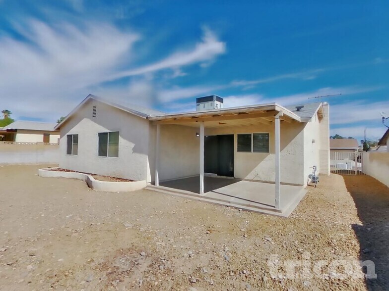 Building Photo - 7147 Fenway Ave