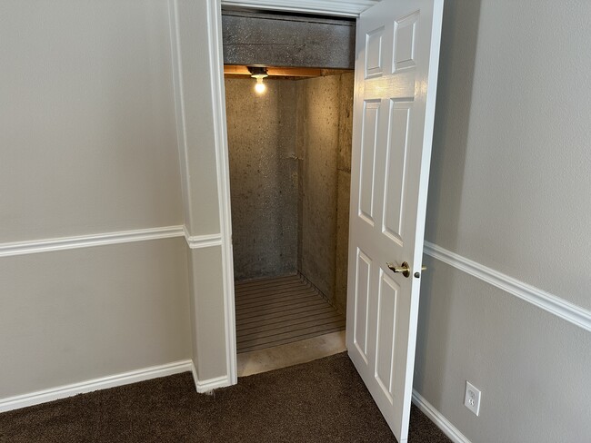 Building Photo - Lehi 625 House