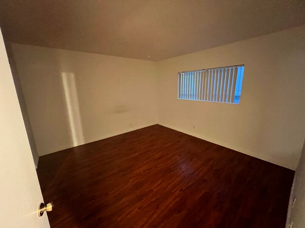 Building Photo - 3335 Keystone Ave