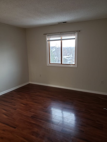 Building Photo - 5309 Ravens Crest Dr