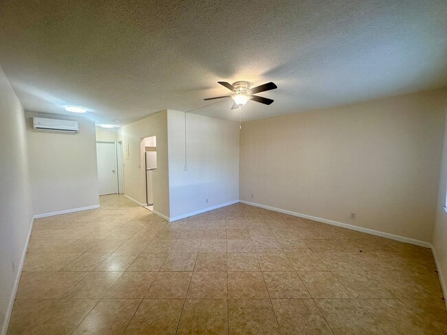 Building Photo - Cozy 1-bedroom unit in Fort Lauderdale!