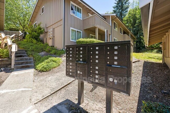 Building Photo - 45 NE Torval Canyon Rd