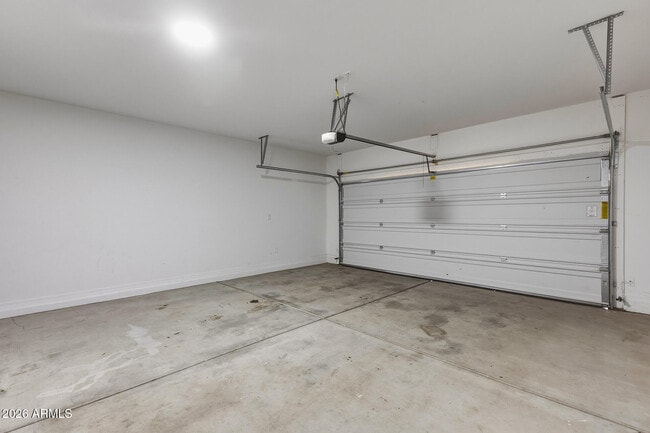 Building Photo - 7422 S 28th Pl