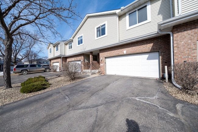 Building Photo - 15124 Cimarron Way