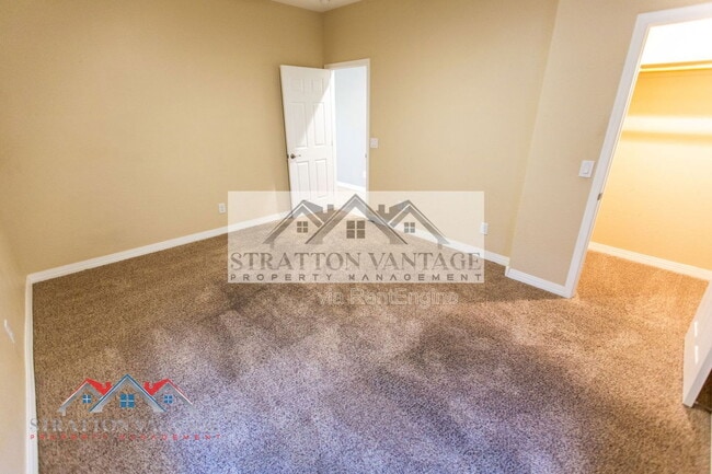 Building Photo - 2249 E Sells Dr