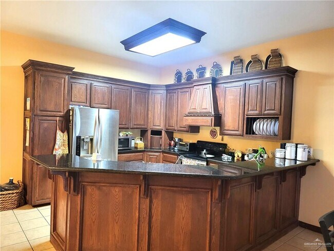 Building Photo - 2100 N 50th St