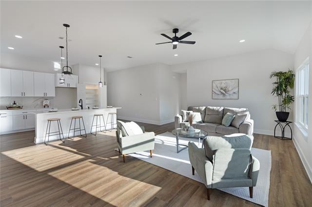 Building Photo - 1437 Norwood Dr