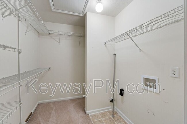 Building Photo - 9029 Baker Ct