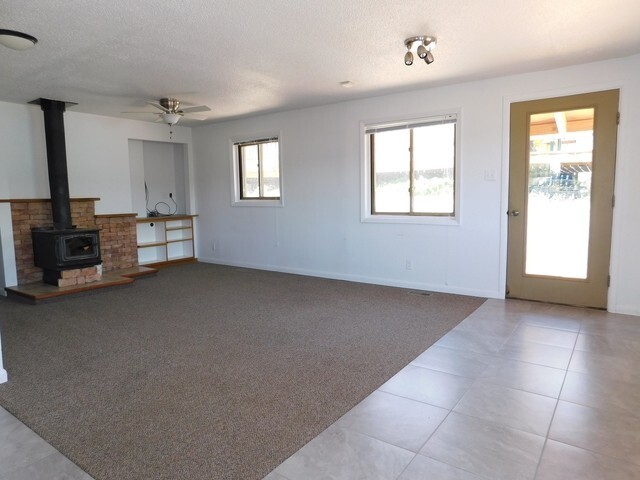 Building Photo - 2 Bedroom 1 Bathroom home located downtown Pagosa with views.