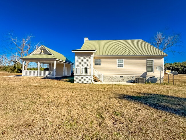 Building Photo - 8585 Clito Rd