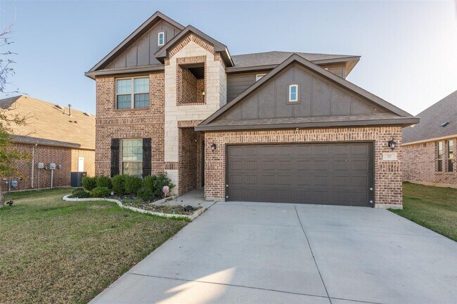 Building Photo - MOVE-IN SPECIAL! This beautiful home, located in the desirable EMS-ISD is what you've been lookin...