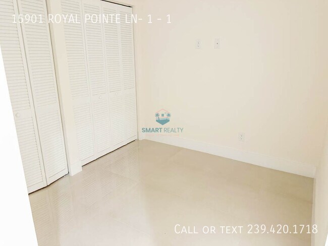 Building Photo - 15901 ROYAL POINTE Ln
