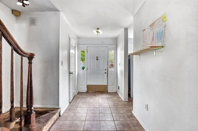 Building Photo - Charming 3BR Townhouse in Wyndham Place - Lakewood