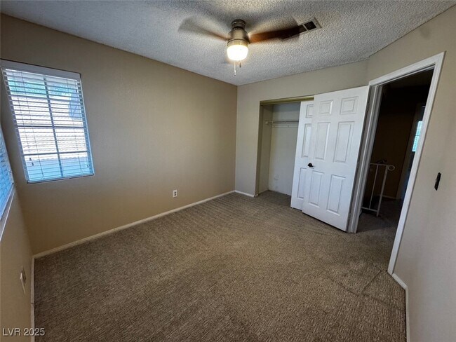 Building Photo - 1829 Walker Ln