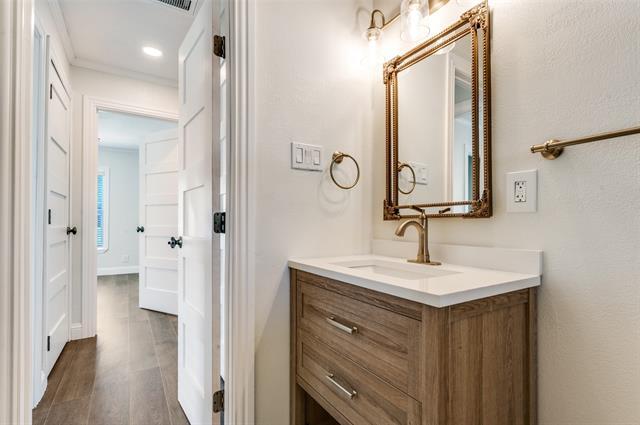 Building Photo - 711 Winston St