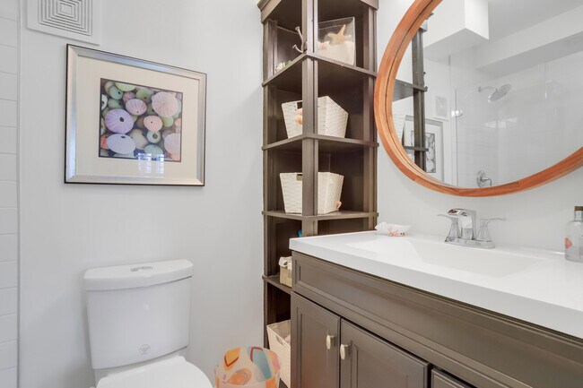 Building Photo - 217 Gleason St